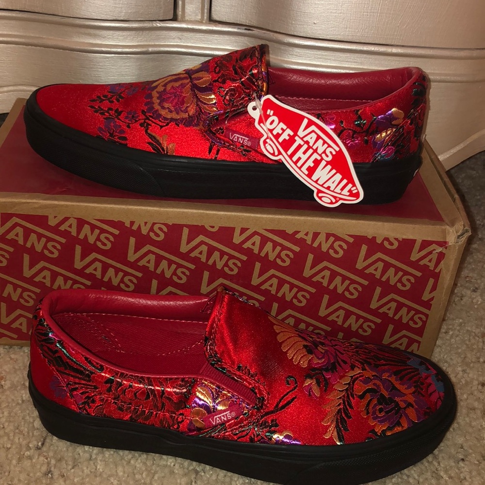 Satin vans red